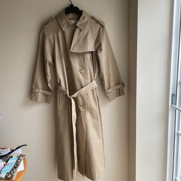 SANYO SAKS FIFTH AVE TRENCHCOAT - Picture 3 of 5